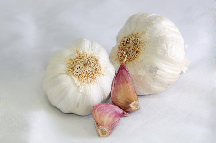 garlics and cloves